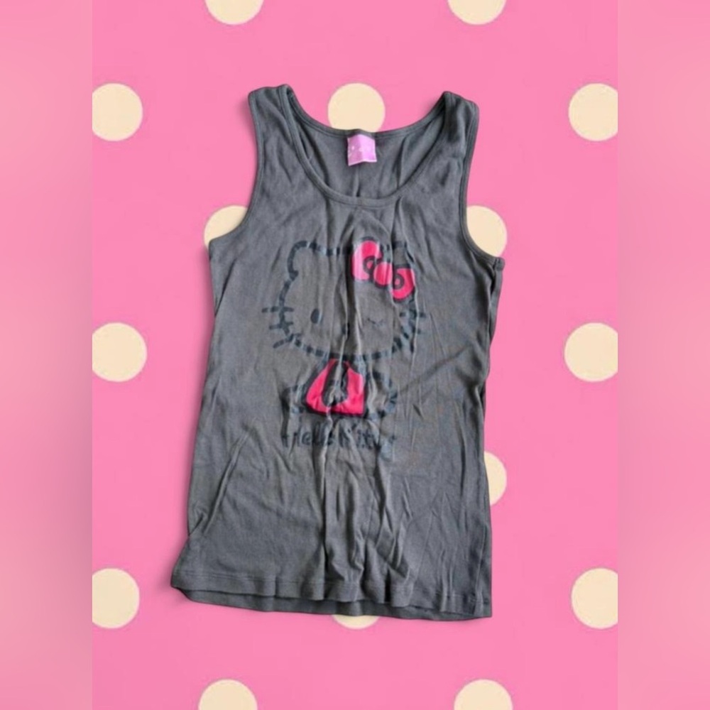 Hello Kitty Gray Top with Pink Accent